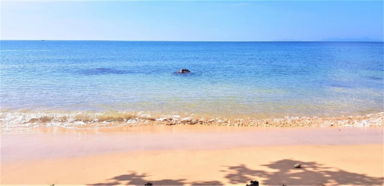Koh Jum Coral Bay Resort Bagian luar foto