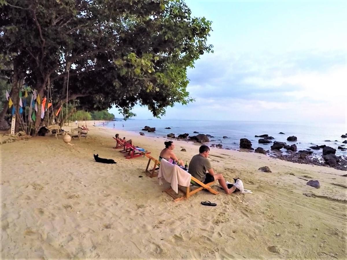 Koh Jum Coral Bay Resort Bagian luar foto
