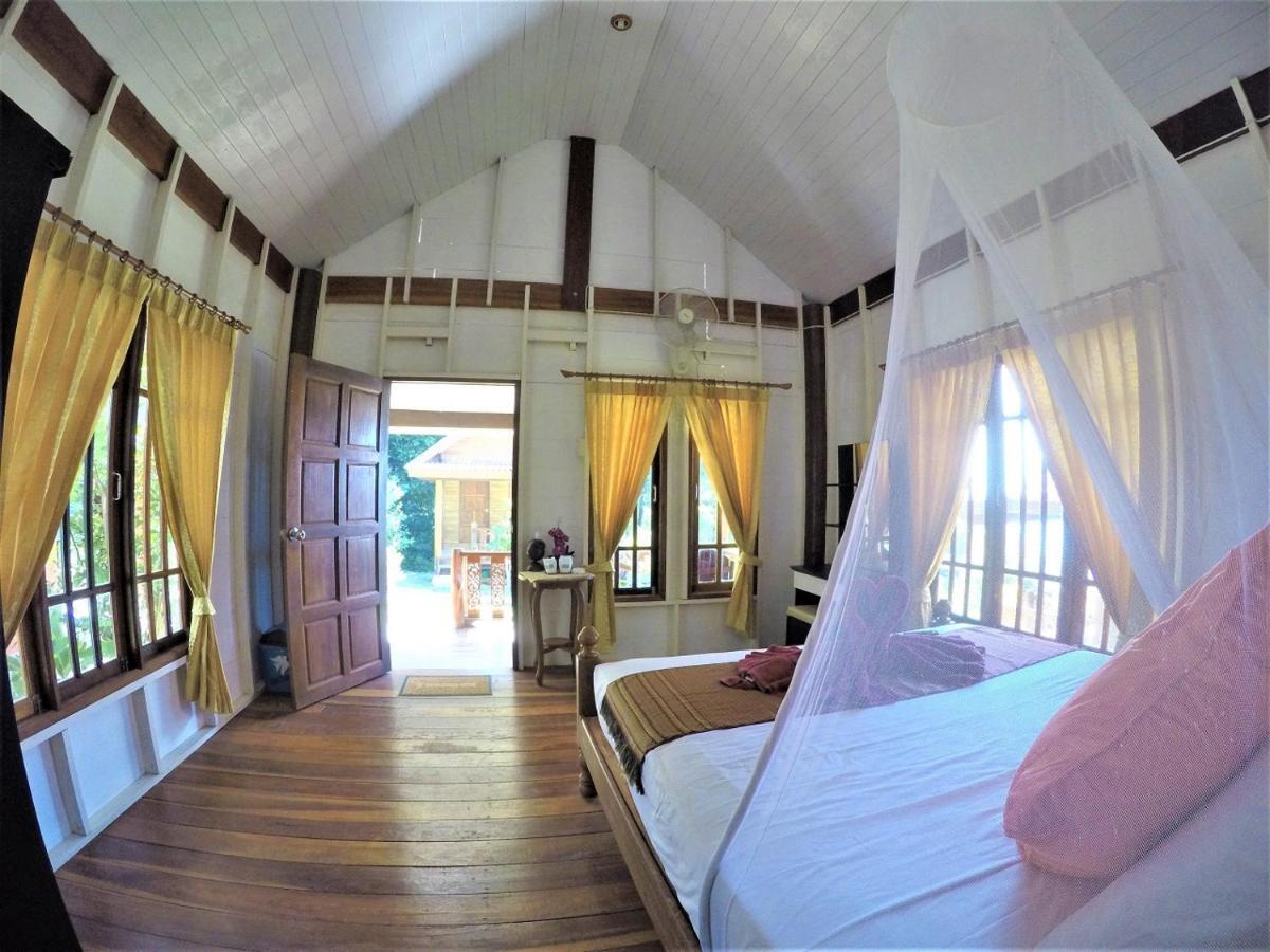 Koh Jum Coral Bay Resort Bagian luar foto