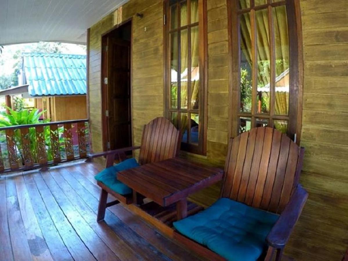 Koh Jum Coral Bay Resort Bagian luar foto